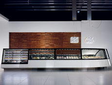 Metro Plus: deli / pastry joined with Metro 2 deli / pastry and gelato / ice cream linear and curve display